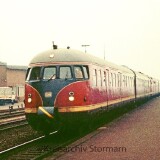 1982_VT_08.5-12.5_BR_608_DB_Triebzug_Bahnhof_Bad_Oldesloe_1982