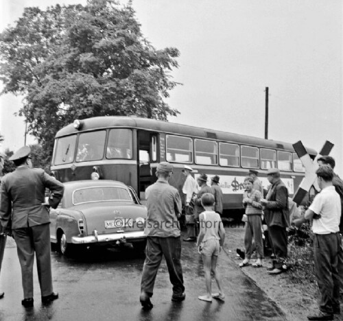 Bahnübergang Unfall Zug Schienenbus 1963 Bad Oldesloe Elmshorn EBOE (1)