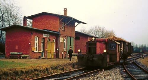 Blumendorf Bahnhof Industriegleis 1977 Köf 2 Zuckerrübenzug ernte Bad Oldesloe Elmshorn EBOE