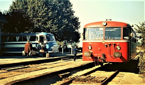 Uerdinger Schienenbus BR 798 VT 98 Doornkaat Werbung Zug Alverslohe Bahnhof 1973 Bad Oldesloe Elmsho