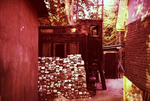 Bahnhof Trittau 1966 alter preußischer Reisezugwagen als Hütte Schuppen h (1)