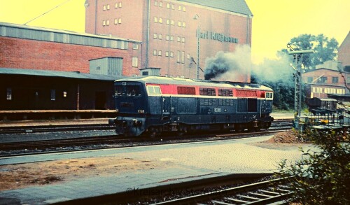 DE 2000 Henschel BR 202.0 DB Versuchslok Dieselelektriesch 1969 Bahnhof Bad Oldesloe (2) Kopie