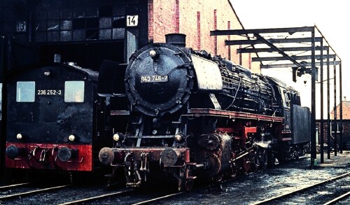 BR 043 BR 236 V 36 Emden Bahnhof 1975 BW Dampflokomotive Lokschuppen