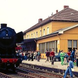 a-Chlausthal_Zellerfeld_Bahnhof_BR_044_Sonderzug_Streckenschliesung_Stilllegung_1976