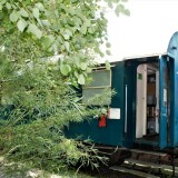 DB_Bauwagen_blauturkis_Umbauwagen_preusische_Erlebnisbahn_Ratzeburg_Schmilau_Bahnhof_2023-7
