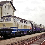 BR_218_124_Rheingold_Zug_Express_Sonderzug_Bahnhof_Bad_Segeberg_1977-2