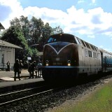 Rickling_Bahnhof_V_200.1-BR_221_133_1979_Dosto_LBE_DAB_6_Doppelstockwagen_Lubeck_Buchener_Eisenbahn