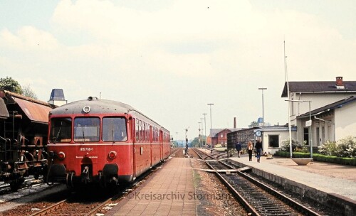 Wahlstedt Fahrenkrug Bahnhof BR ET 515 815 Bahnsteig Gleis