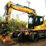 DB_Bagger_Schiene_Schienenbagger_Schwarzenbek_Bahnhof_Tausch_Weichen_Bauzug_2024_Okt_Streckenerneuerung-1