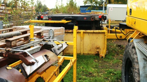 DB_Bagger_Schiene_Schienenbagger_Schwarzenbek_Bahnhof_Tausch_Weichen_Bauzug_2024_Okt_Streckenerneuer