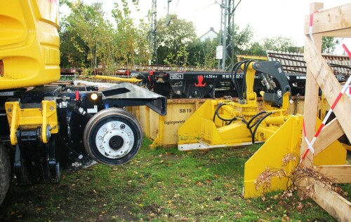 DB_Bagger_Schiene_Schienenbagger_Schwarzenbek_Bahnhof_Tausch_Weichen_Bauzug_2024_Okt_Streckenerneuer
