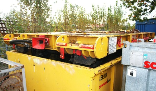 DB_Bagger_Schiene_Schienenbagger_Schwarzenbek_Bahnhof_Tausch_Weichen_Bauzug_2024_Okt_Streckenerneuer