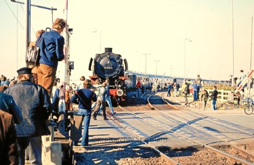 BR 012 113 Norddeich Hbf Bahnhof BR 12 1977 Bahnhof (12)