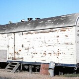 Gedeckter-Guterwagen_weis_Norddeich_Hbf_Bahnhof_1977_Bahnhof