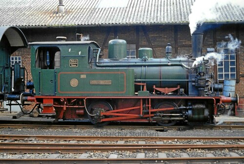Preußisch_Oldendorf_Bahnhof_1980_Dampfzug_historischer_Zug_aaaaaa
