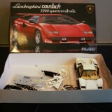 Fujimi_Lambourghini_Countach_LP_5000_S_500_1_zu_24_Umbausatz_Bausatz_quattrovalve-1