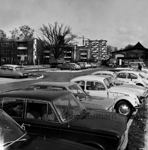 Ahrensburg 1975 alter Lokschuppen Parkplatz