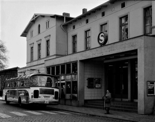 Ahrensburg_Bahnhof_Bahnhofsgebäude_LBE_Lübeck_Büchener_eisenbahngeslleschaft_1966