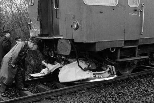 Ahrensburg_Bahnübergang_Unfall_1961_am_GARTenholz_Feldweg_Eilzug (3)