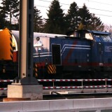 Schwerlastkran_Bahn_V_100_ESL_DR_Schwarzenbek_Bau_Bahnsteigdach_20241130-2