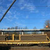 Teleskopkran_Schwarzenbek_Bau_Bahnsteigdach_morgens_20241130-4