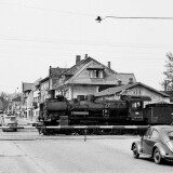 BR_38_DB_preusische_P_8_LBE_Doppelstockwagen_DAB_6_Ahrensburg_Bahnubergang_VW_Kafer_oval_1958---Kopie