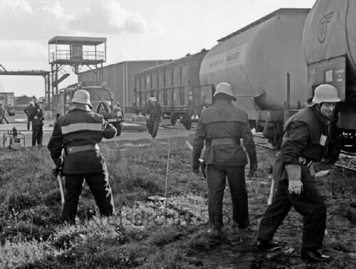 Ahrensburg 1972 Feuerwehrübung Industriegebiet c