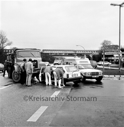 Ahrensburg 1983 BR 218 Ostring Verkehrsunfall