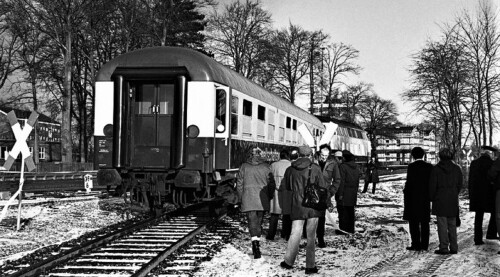Gesellschaftswagen BR 218 ozeanblau beige Bargteheide Industriegleis Einweihung 1981 Bahnhof