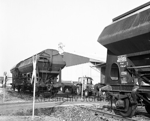 bargteheide Industriegleis Bau 1981 Bahnhof Schüttwagen
