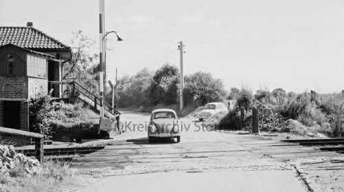 1965 Delingsdorf Bahnübergang VW Käfer