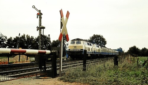 BR 218 ozeanblau Doppelspann Eilzug y Wagen N Wagen Delingsdorf Kupfermühle 1979