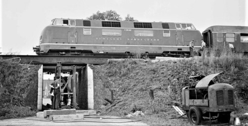 V_200_BR_220_Deutsche_Bundesbahn_Bargteheide_1959_Lohe_Eisenbahnbrückenbau