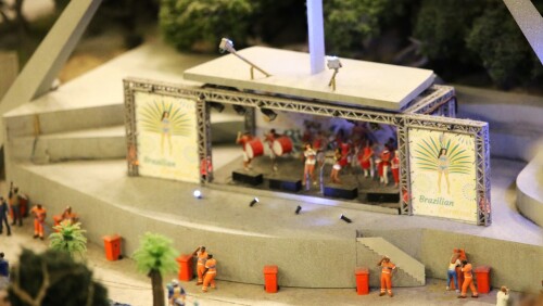 Miniaturwunderland_MiWuLa_Rio_de_Janeiro_bei-Nacht_Karneval-a-2.jpg
