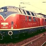 V_200_007_BR_220_Doppelspann_Sonderuzg_1984_Bielefeld_Hauptbahnhof