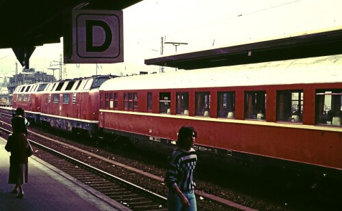 V 200 007 BR 220 Doppelspann Sonderuzg 1984 Bielefeld Hauptbahnhof a