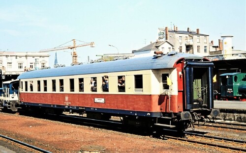 BR 212 V 100 TEN Schlafwagen Umbauwagen SBB DB Lübeck Hauptbahnhof 1975 (2)