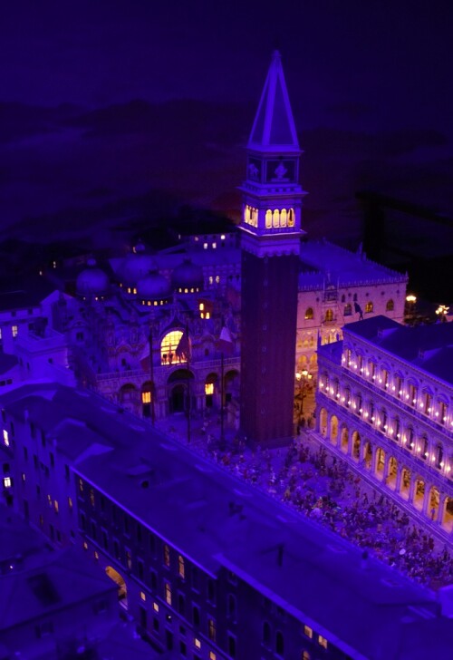 Miniaturwunderland_Venice_Venedig_Weltkulturerbe_MiWuLa_Modellbahn_H0-_dawn-4.jpg