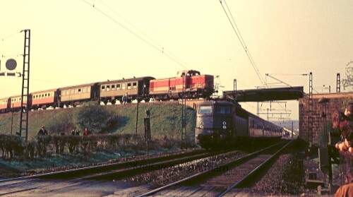 TWE V 132 BR 110 BR 112 E 10.3 Ibbenbühren Bahnhof Eisenbahn Brücke Zugbegegnung TWE Teuteburger Wal