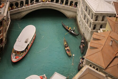 Miniaturwunderland_Vebice_Venedig_Weltkulturerbe_MiWuLa_Modellbahn_H0_ab-13.jpg
