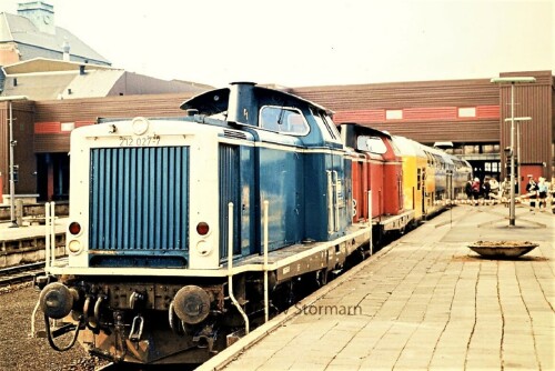 BR212 027 Doppelstockwagen LBE DAB 6 Lübeck Hauptbahnhof 1983