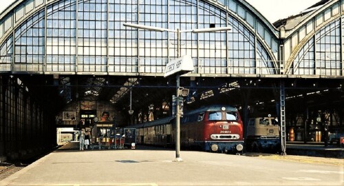 BR 216 003 LolloRheingold Express 1928 Nostalgiezug 1980 Lübeck Hauptbahnhof (6)