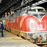 BR_220_013_Eilzug_Lubeck_Hauptbahnhof_Zonenzug_1980