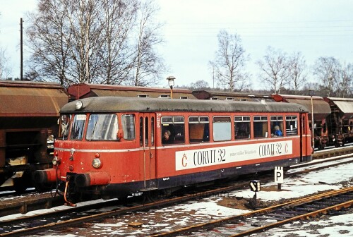 OHE MAN Schienenbus Hützel Bahnhof 1975 Bahnhofsgebäude (2)