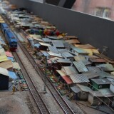 x_Miwula_Miniaturwunderland_Hamburg_Brucke_Strecke_indisches_Armenviertel-1