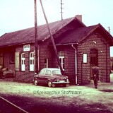Uchte_Bahnhof_1966_Mindener_Kreiseisenbahn_Guterschuppen_Goggomobil