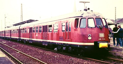 ET 430 ET 30 111 Neubeckum Bahnhof 1984 Sonderfahrt purpurrot Kopie