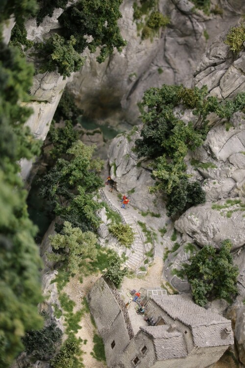 Miniaturwunderland_France_Gebirge_Berge_Frankreich_MiWuLa_Modellbahn_H0-6.jpg