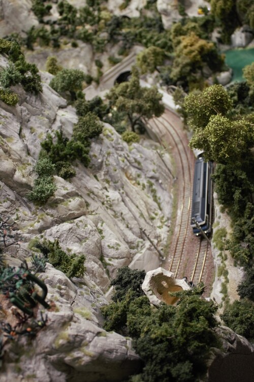 Miniaturwunderland_France_SNCF_MiWuLa_Modellbahn_H0_Z_Gebirge-1.jpg