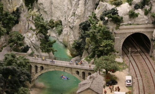 Miniaturwunderland_France_Gebirge_Berge_Frankreich_MiWuLa_Modellbahn_H0-13.jpg